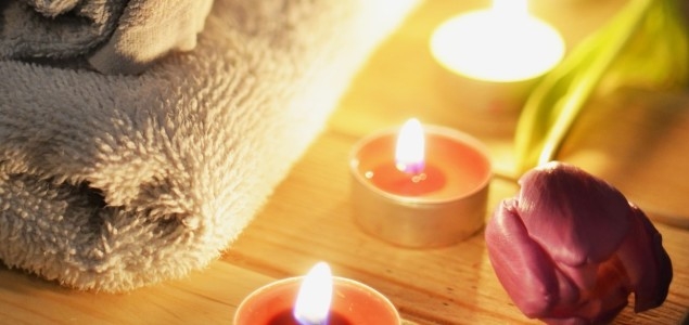 Terapeuta Holístico: A Crítica às Formações Fast Food